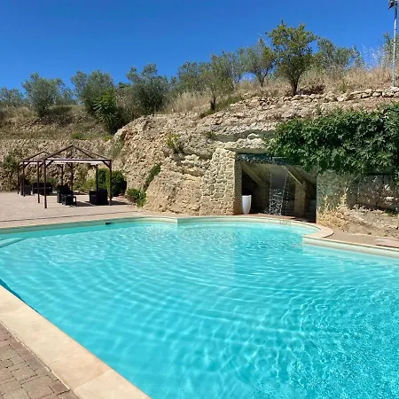 Agriturismo Baglio Pollicarini *