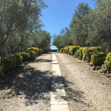 Farm stay Agriturismo Baglio Pollicarini Pergusa