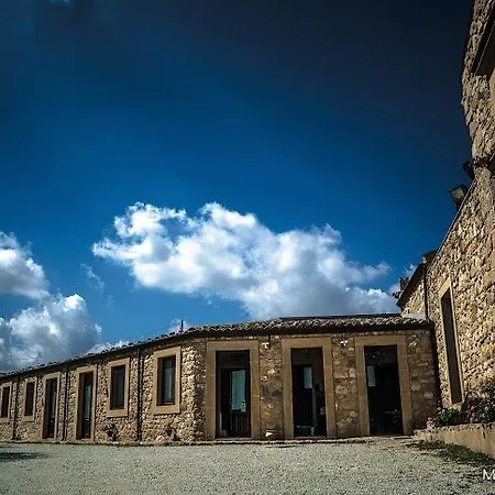 Agriturismo Baglio Pollicarini Farm stay